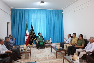 تصاویر/ دیدار رئیس اداره ورزش و جوانان  با امام جمعه شهرستان مهران