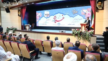 آیین اهدای جهیزیه به ۱۱۰ نوعروس توسط کمیته امداد امام خمینی(ره)