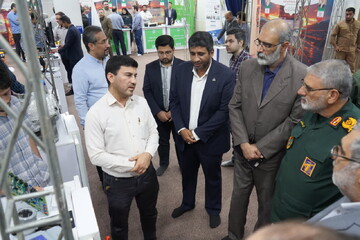 تصاویر/ بازدید فرمانده سپاه حضرت ولیعصر(عج) خوزستان از نمایشگاه تخصصی روایت دانش استان
