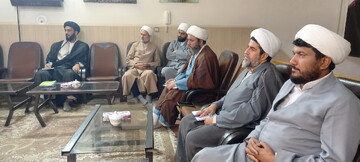 تصاویر/ نشست مدیر حوزه علمیه منطقه کاشان با مسئول مرکز آموزش‌ مهارت‌های کاربردی حوزه علمیه کشور