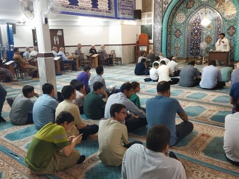 تصاویر/ مدرسه امام صادق(ع) نشست جهاد تبیین را برگزار کرد