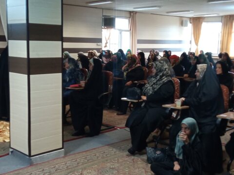 تصاویر/برگزاری جشن دهه ولایت در مدرسه علمیه فاطمه الزهرا اراک