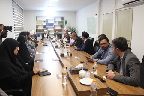 تصاویر / جلسه ۱۳۰ شورای فرهنگ عمومی به ریاست نماینده ولی فقیه و رئیس شورای فرهنگ عمومی استان قزوین