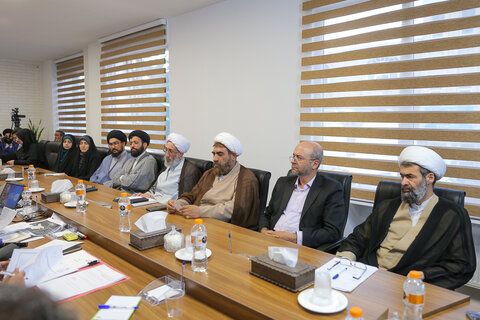 تصاویر / جلسه ۱۳۰ شورای فرهنگ عمومی به ریاست نماینده ولی فقیه و رئیس شورای فرهنگ عمومی استان قزوین