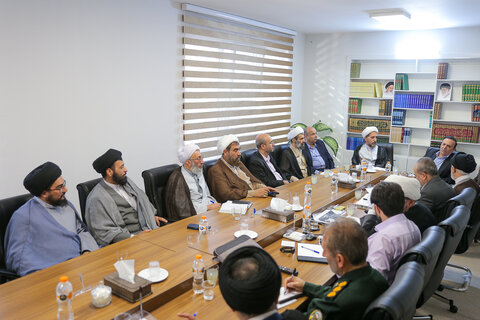 تصاویر / جلسه ۱۳۰ شورای فرهنگ عمومی به ریاست نماینده ولی فقیه و رئیس شورای فرهنگ عمومی استان قزوین