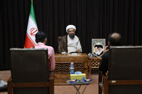 ملاقات مردمی