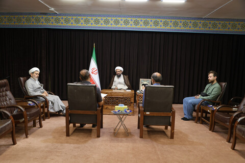 ملاقات مردمی