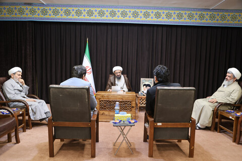 ملاقات مردمی