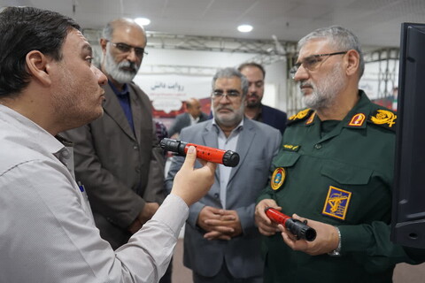 بازدید فرمانده سپاه حضرت ولیعصر(عج) خوزستان از نمایشگاه تخصصی روایت دانش استان