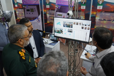 بازدید فرمانده سپاه حضرت ولیعصر(عج) خوزستان از نمایشگاه تخصصی روایت دانش استان