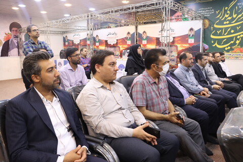 نشست هم افزایی شرکت های دانش بنیان نمایشگاه تخصصی روایت دانش با مسئولان خوزستان