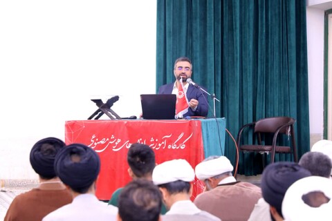 برگزاری دوره آموزش کاربردی استفاده از ابزارهای هوش مصنوعی