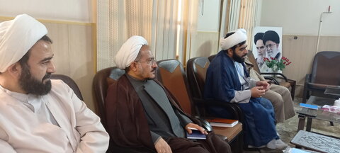 تصاویر/ نشست مدیر حوزه علمیه منطقه کاشان با مسئول مرکز آموزش‌ مهارت‌های کاربردی حوزه علمیه کشور