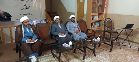 تصاویر/ نشست مدیر حوزه علمیه منطقه کاشان با مسئول مرکز آموزش‌ مهارت‌های کاربردی حوزه علمیه کشور