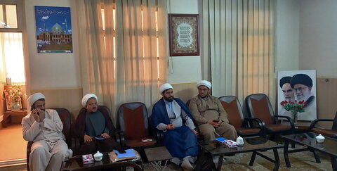 تصاویر/ نشست مدیر حوزه علمیه منطقه کاشان با مسئول مرکز آموزش‌ مهارت‌های کاربردی حوزه علمیه کشور