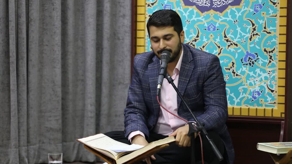 تصاویر| برگزاری هجدهمین جلسه مجمع ماهیانه قرآنیان البرز با حضور نماینده ولی‌فقیه