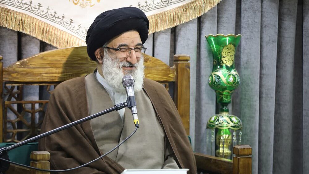 تصاویر| برگزاری هجدهمین جلسه مجمع ماهیانه قرآنیان البرز با حضور نماینده ولی‌فقیه