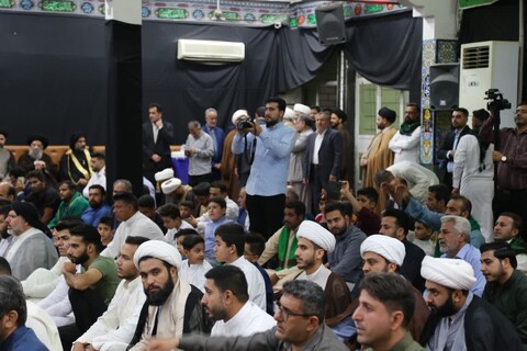 تصاویر/آیین باشکوه عمامه‌گذاری جمعی از طلاب خوزستان در شهرستان کارون