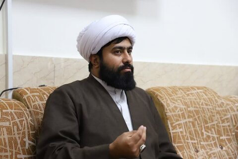 تصاویر/ جلسه حجت الاسلام والمسلمین شامی با مدیر و اساتید مدرسه علمیه خاتم الانبیاء (ص) سنندج