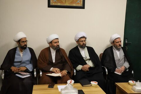 تصاویر/ جلسه شورای اداری حوزه‌ علمیه کردستان، با حضور حجت‌الاسلام والمسلمین شامی