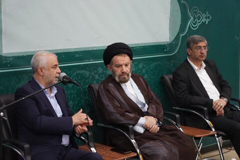 تصاویر دیدار ریاست بنیاد شهید و امور ایثارگران کشور با نماینده ولی فقیه در لرستان