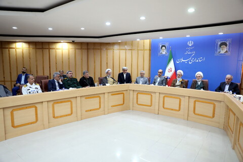 جلسه مسئولین ارشد استان گیلان با آیت الله اعرافی