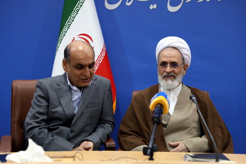 جلسه مسئولین ارشد استان گیلان با آیت الله اعرافی