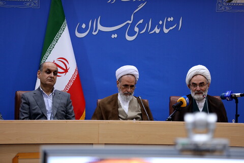 جلسه مسئولین ارشد استان گیلان با آیت الله اعرافی