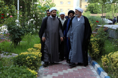 جلسه مسئولین ارشد استان گیلان با آیت الله اعرافی