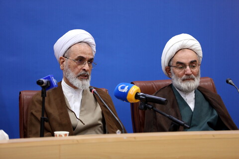 جلسه مسئولین ارشد استان گیلان با آیت الله اعرافی