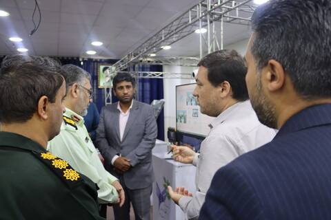 بازدید فرمانده انتظامی خوزستان از نمایشگاه تخصصی روایت دانش استان