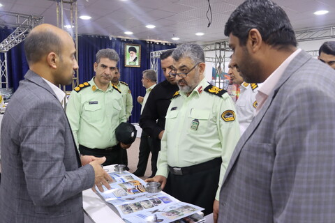 بازدید فرمانده انتظامی خوزستان از نمایشگاه تخصصی روایت دانش استان