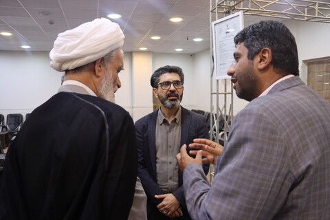 بازدید عضو هیئت رئیسه مجلس خبرگان رهبری از نمایشگاه تخصصی روایت دانش استان خوزستان