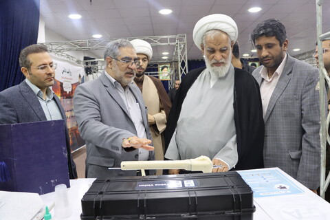 بازدید عضو هیئت رئیسه مجلس خبرگان رهبری از نمایشگاه تخصصی روایت دانش استان خوزستان