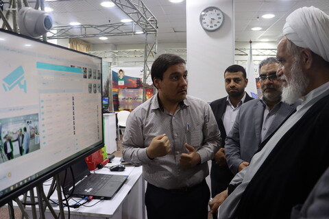 بازدید عضو هیئت رئیسه مجلس خبرگان رهبری از نمایشگاه تخصصی روایت دانش استان خوزستان