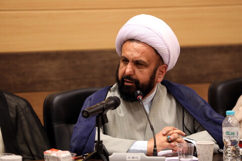 تصاویر/جلسه با نماینده ولی فقیه و اعضای شورای استان و نهادهای استان گیلان با آیت الله اعرافی