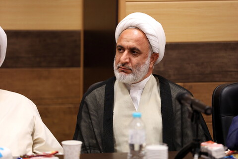 تصاویر/جلسه با نماینده ولی فقیه و اعضای شورای استان و نهادهای استان گیلان با آیت الله اعرافی