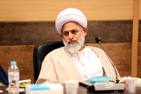 تصاویر/جلسه با نماینده ولی فقیه و اعضای شورای استان و نهادهای استان گیلان با آیت الله اعرافی