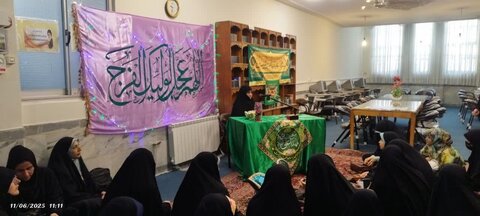 تصاویری از جشن عید غدیر در مدرسه علمیه الزهرا اراک