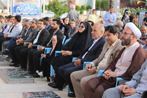 تصاویر/ عطر افشانی و گلباران گلزار شهدای کرمان و مزار حاج قاسم سلیمانی