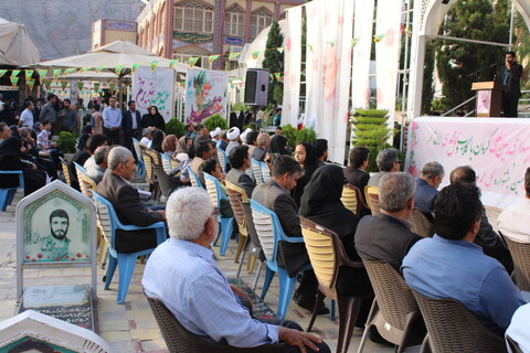 تصاویر/ عطر افشانی و گلباران گلزار شهدای کرمان و مزار حاج قاسم سلیمانی