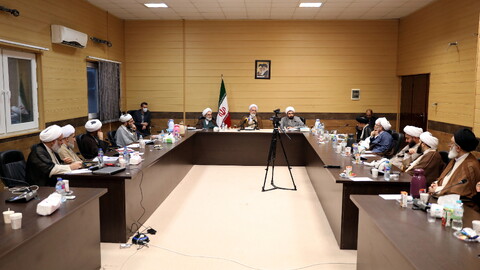 تصاویر/دیدار مدیران مدارس و شورای حوزه علمیه استان گیلان با آیت الله اعرافی و معاونین ستادی