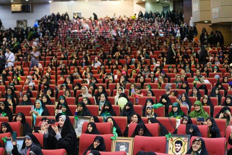 تصاویر | اجتماع بزرگ بانوان غدیری در تبریز