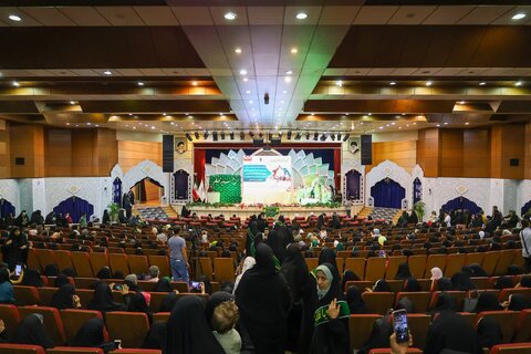 تصاویر | اجتماع بزرگ بانوان غدیری در تبریز