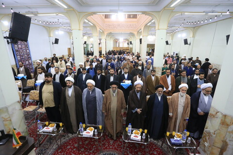 تصاویر/ آیین عمامه گذاری طلاب حوزه علمیه اصفهان