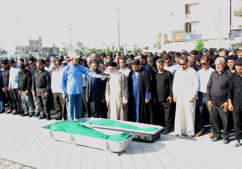 تصاویر/ تشییع جانباختگان حادثه بندر دیر