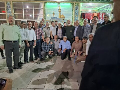 تصاویر/ چهل و یکمین یادواره 27 شهید روستای آزران