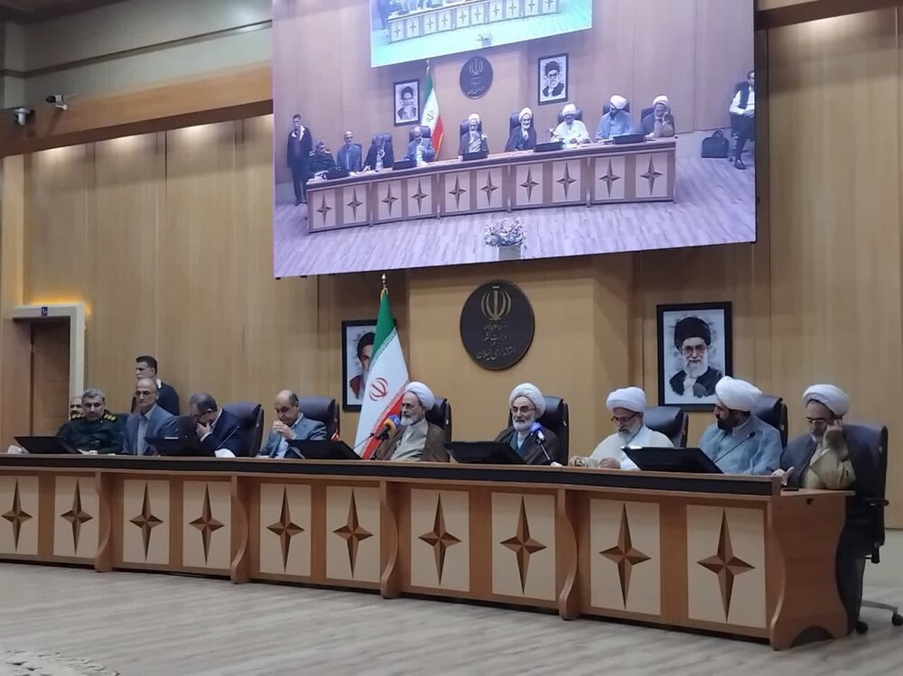 جهاد علمی و فرهنگی حوزویان لازمه مقابله با توطئه‌های دشمنان است