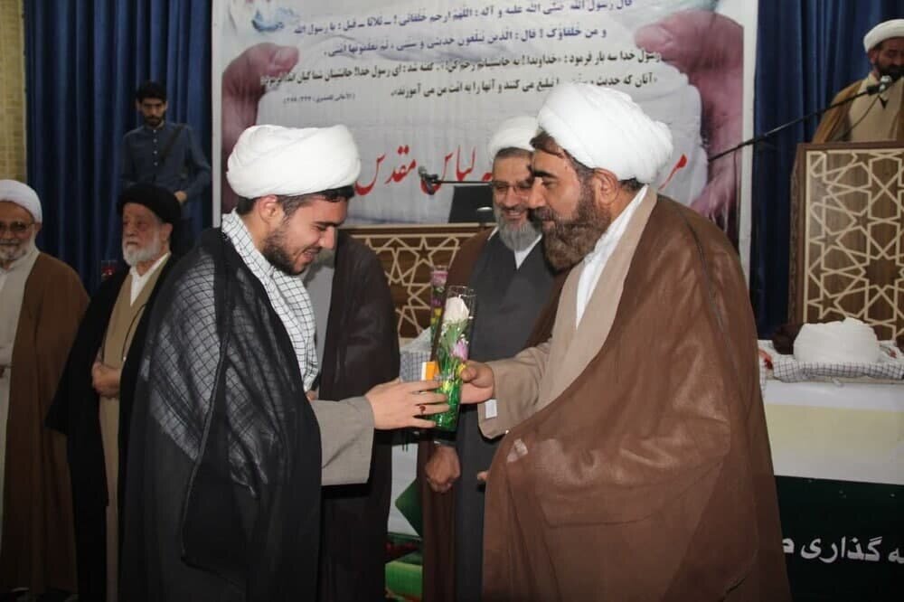 مراسم عمامهگذاری طلاب در قزوین برگزار میشود