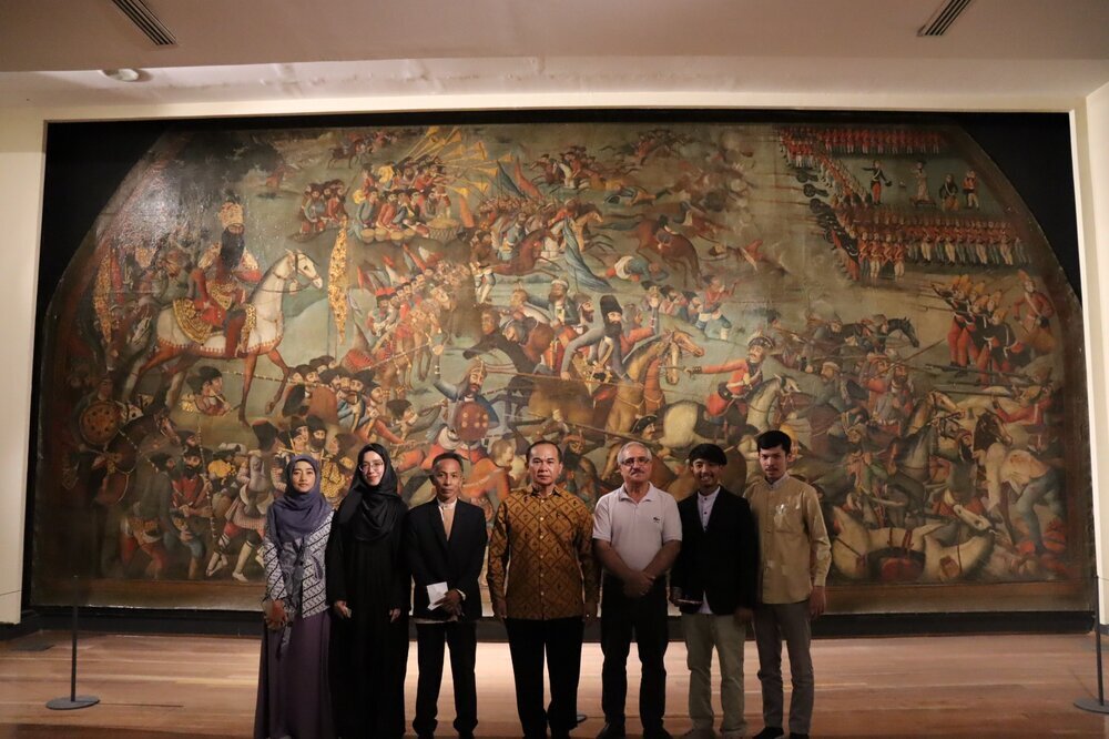 Thai Delegation Visits Micronour Center and Cultural Sites in Tehran